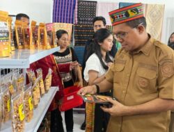 Gubernur NTT Resmikan NTT Mart di SMAN 2 Langke Rembong, Dorong UMKM Lokal Masuk Pasar Nyata