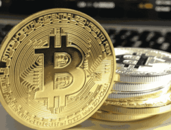 Harga Bitcoin Terguncang, Investor Bermodal Besar Justru Borong Saat Koreksi