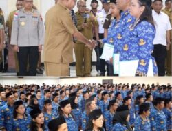 Gubernur NTT Serahkan SK 4.536 PPPK Paruh Waktu, Tekankan Dedikasi dan Kinerja